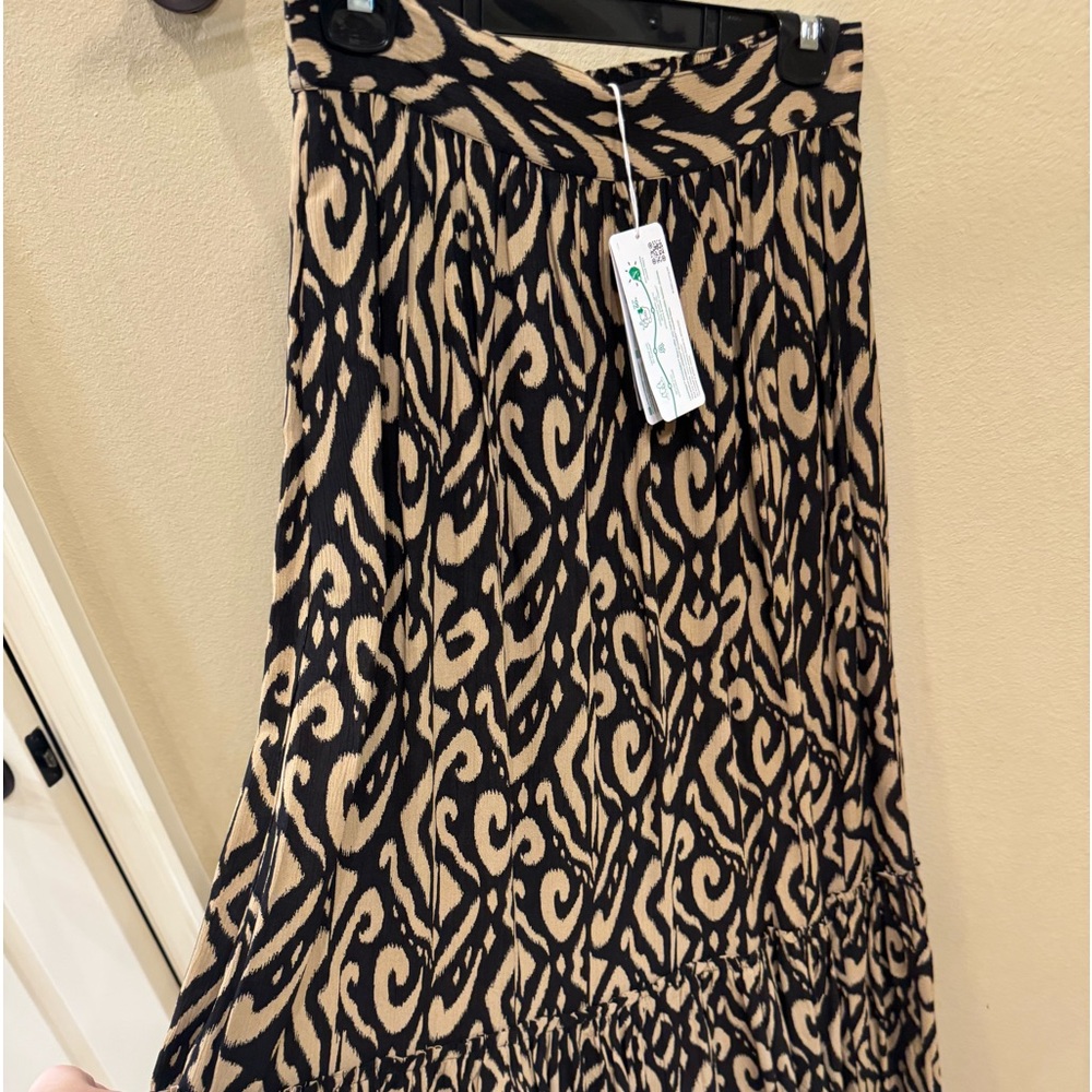 Boden Maxi Skirt. Black and tan. Brand new with tags.